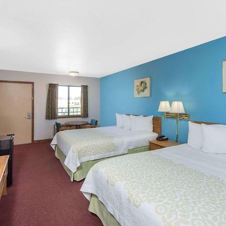 Days Inn By Wyndham Mountain Grove Exterior photo