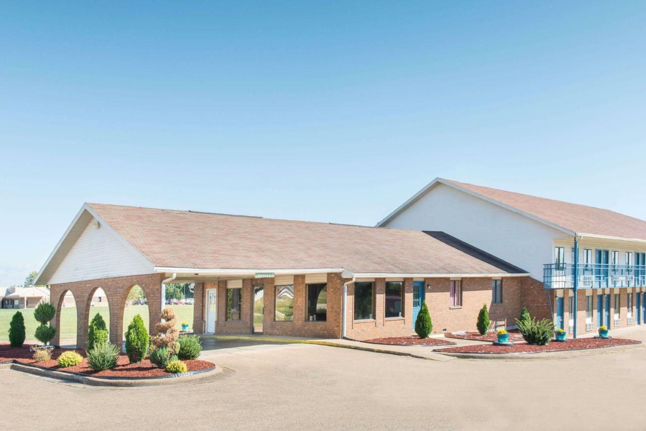 Days Inn By Wyndham Mountain Grove Exterior photo